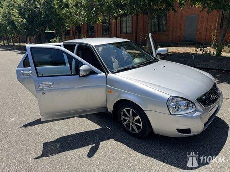 ВАЗ (Lada), Priora, 1600, 98, бензин, седан, механика, передний привод, среднее состояние, левый, серебряный, 420 000 ₽