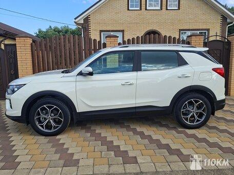 SsangYong / KGM, Korando, 1500, 163, бензин, внедорожник, автомат, передний привод, среднее состояние, левый, белый, 2 650 000 ₽